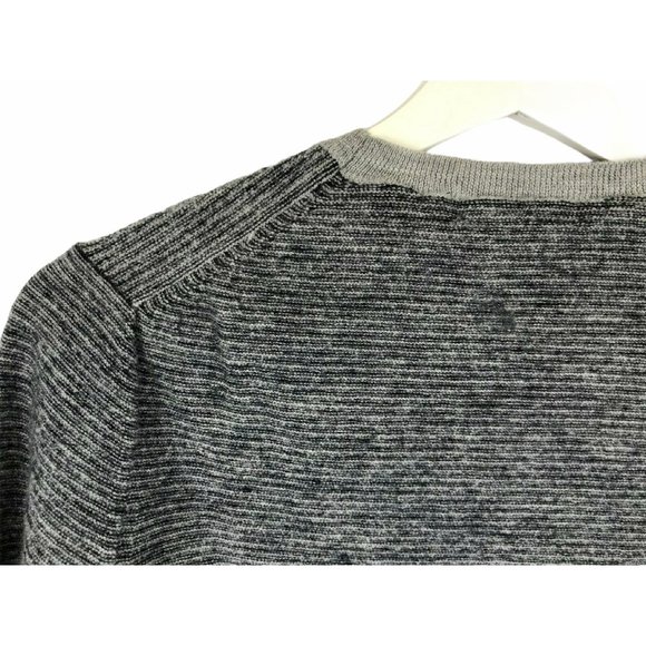 Saks Fifth Avenue Sweater.  Women's Small Gray - Picture 5 of 7